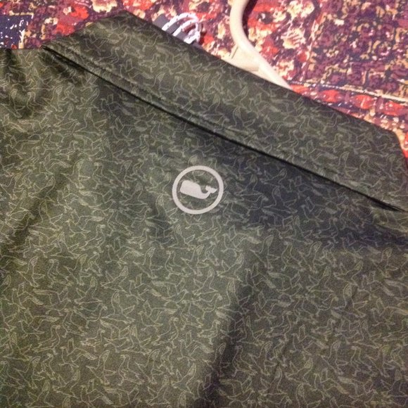 Vineyard Vines Men's Large Short Sleeve Performance 3 Button Polo Shirt - NWT - Picture 5 of 6